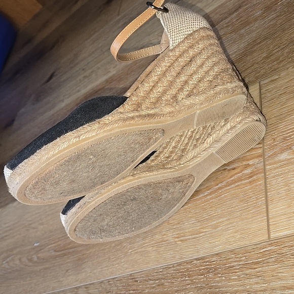 Black and Tan Espadrille Wedge Sandals 6.5 Women Sandals - Picture 13 of 15